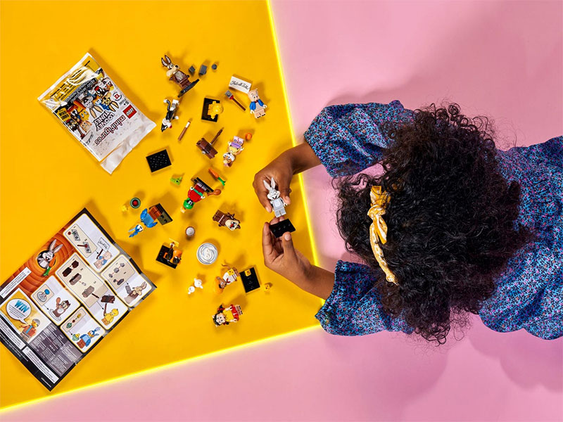 Brickly - What are Lego Minifigures?
