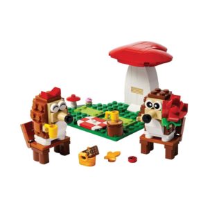 Brickly - 40711 LEGO Hedgehog Picnic Date - Assembled